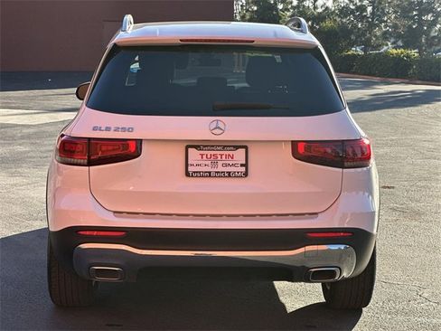 Used 2023 Mercedes-Benz GLB 250 GLB 250 image 5