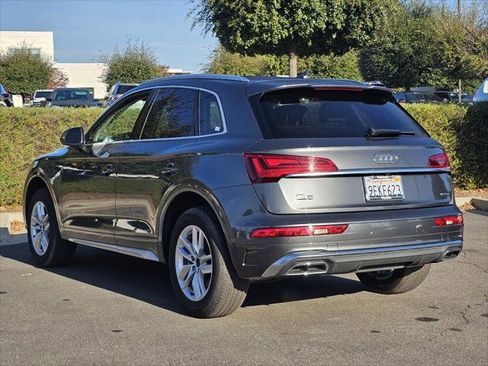 Used 2023 Audi Q5 2.0T Premium w/ Convenience Package image 9