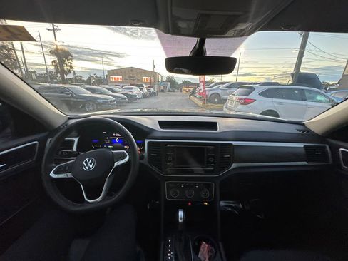 Used 2022 Volkswagen Atlas SE image 18