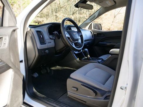 Used 2020 Chevrolet Colorado W/T w/ WT Convenience Package image 17