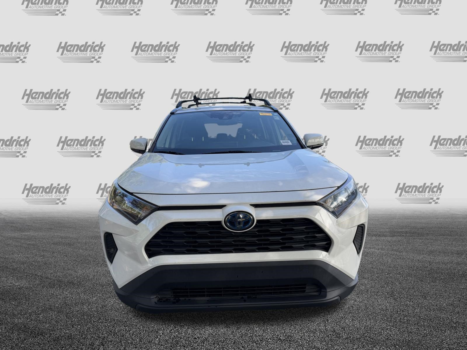 Used 2019 Toyota RAV4 LE AWD/4WD image 3