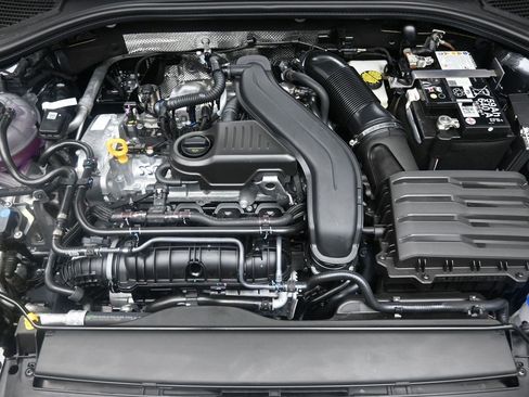 Used 2025 Volkswagen Jetta SE image 30