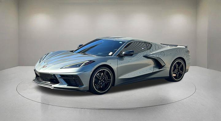 Used 2022 Chevrolet Corvette Stingray Premium Cpe w/ Z51 Performance Package RWD image 2