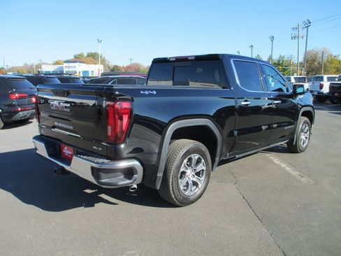 Certified 2025 GMC Sierra 1500 SLT w/ SLT Convenience Package image 5