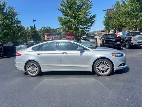 Used 2016 Ford Fusion Titanium AWD/4WD image 4