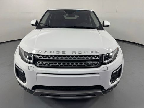 Used 2019 Land Rover Range Rover Evoque SE AWD/4WD image 2