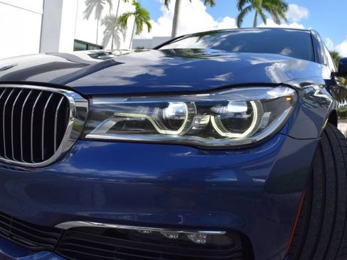 Used 2017 BMW ALPINA B7 xDrive image 37