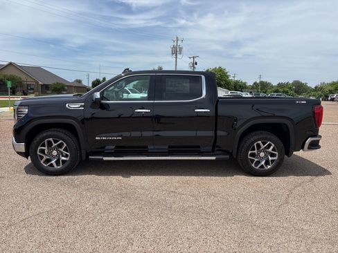 New 2026 GMC Sierra 1500 SLT AWD/4WD image 2