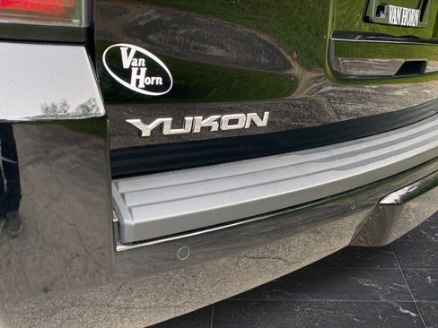 Used 2020 GMC Yukon SLT AWD/4WD image 42