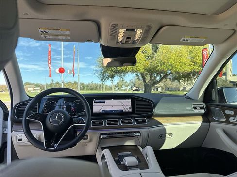 Used 2024 Mercedes-Benz GLE 580 4MATIC image 30
