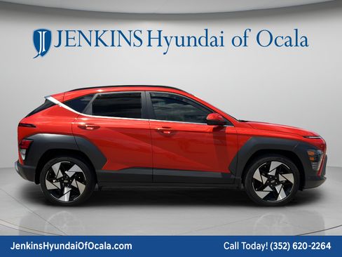 Certified 2024 Hyundai Kona Limited FWD image 2