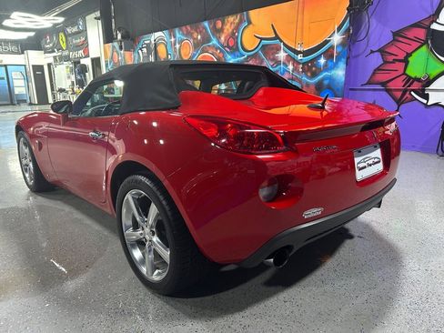Used 2009 Pontiac Solstice GXP w/ Premium Package image 3