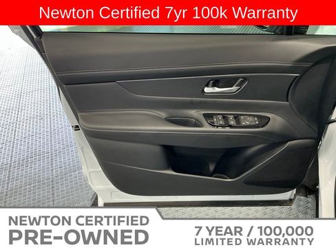 Used 2025 Nissan Murano SV AWD/4WD image 37