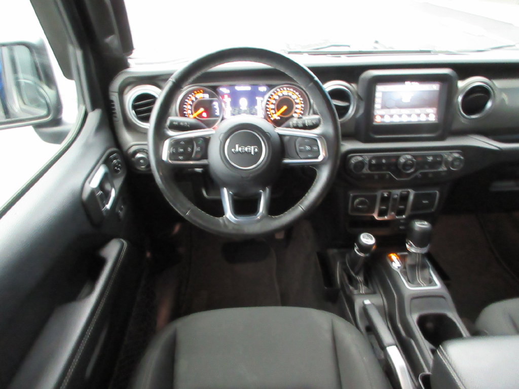 Used 2018 Jeep Wrangler Unlimited Sahara w/ Safety Group AWD/4WD image 16