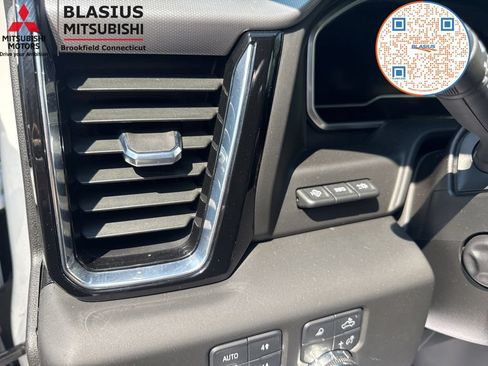 Used 2023 GMC Sierra 1500 Denali AWD/4WD image 24