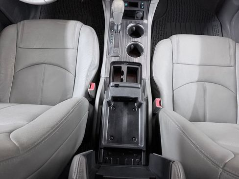 Used 2014 Chevrolet Traverse LT w/ All-Star Edition FWD image 24