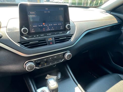Used 2020 Nissan Altima 2.5 SR w/ Premium Package FWD image 21