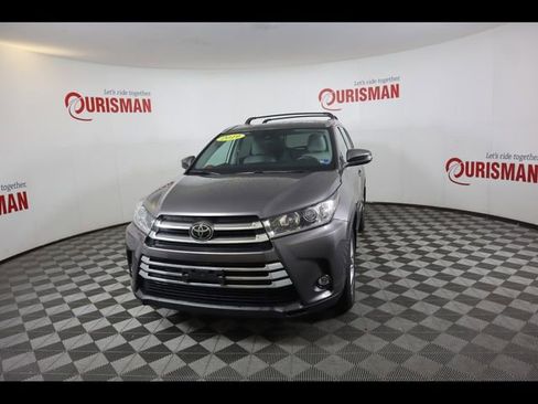 Used 2019 Toyota Highlander Limited AWD/4WD image 1