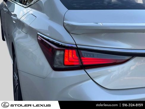 Used 2021 Lexus ES 350 w/ Premium Package FWD image 10