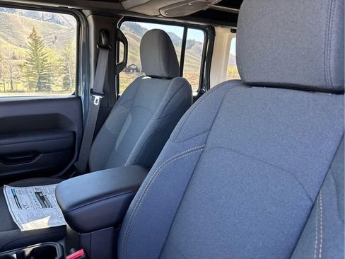 New 2026 Jeep Wrangler Unlimited Sport AWD/4WD image 40