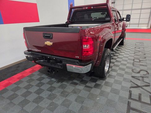 Used 2013 Chevrolet Silverado 2500 LTZ w/ LTZ Plus Package image 20
