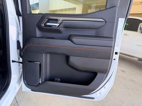 Used 2023 GMC Sierra 1500 AT4 AWD/4WD image 34