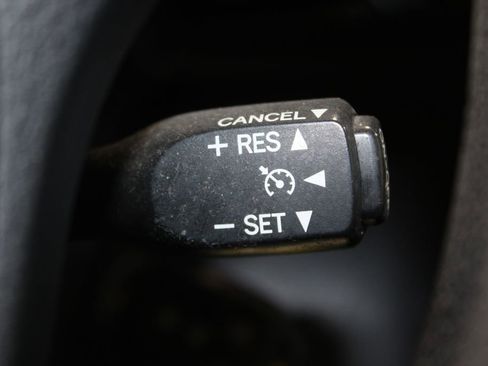 Used 2016 Toyota Corolla LE image 35