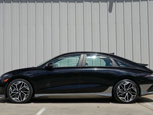 Used 2023 Hyundai Ioniq 6 SEL RWD image 8