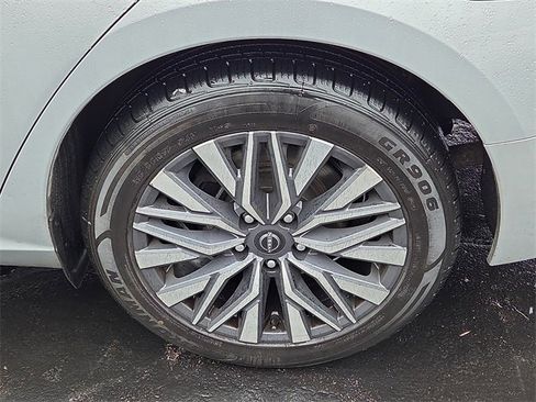 Used 2023 Nissan Altima 2.5 SV image 30