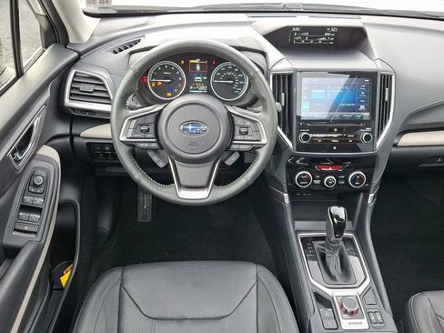 Used 2022 Subaru Forester Limited image 11