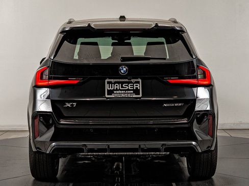 New 2026 BMW X1 xDrive28i w/ Technology Package image 7