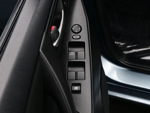 Used 2012 MAZDA MAZDA3 i Sport image 10