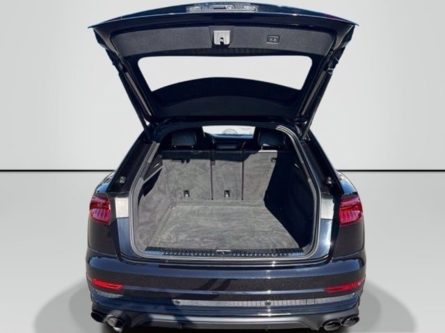 Used 2020 Audi SQ8 Prestige w/ Prestige Package AWD/4WD image 40