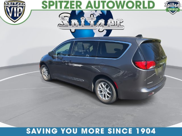 Used 2023 Chrysler Voyager LX FWD image 7