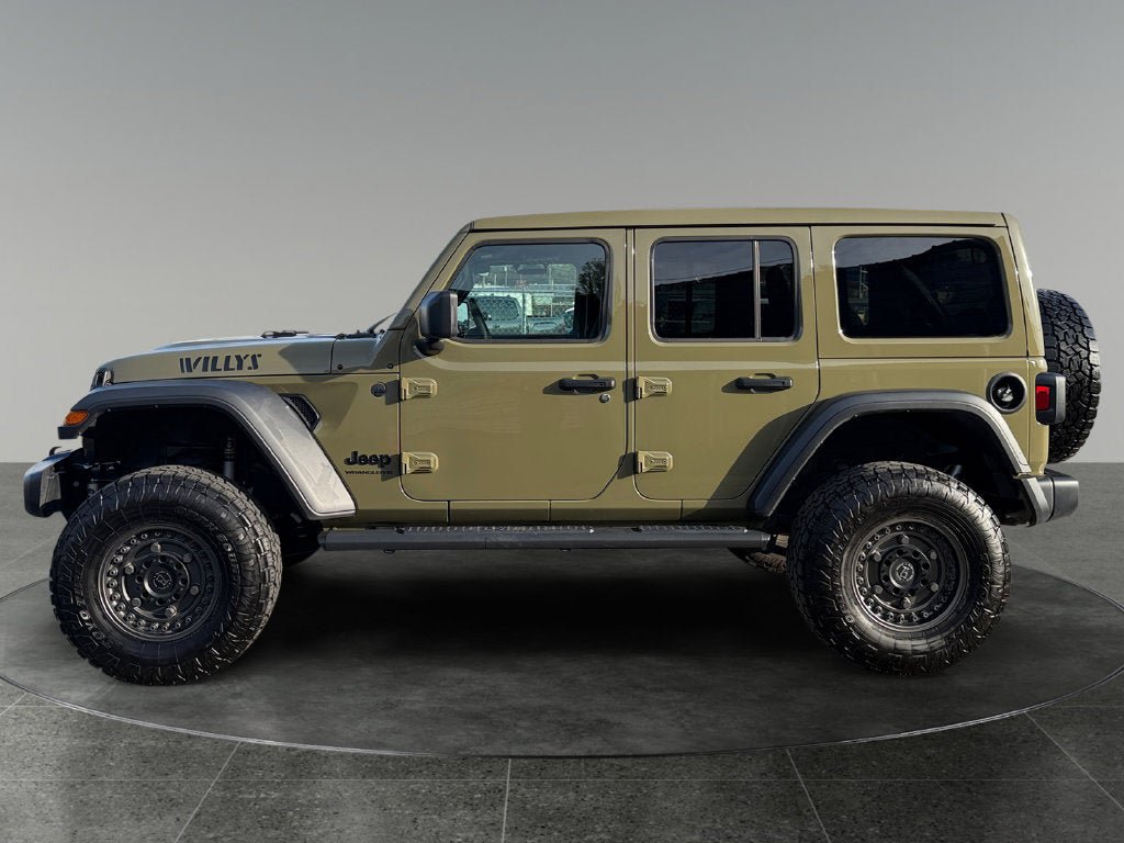 Used 2025 Jeep Wrangler Unlimited Sport AWD/4WD image 5