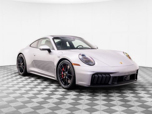 Certified 2026 Porsche 911 Carrera GTS RWD image 6