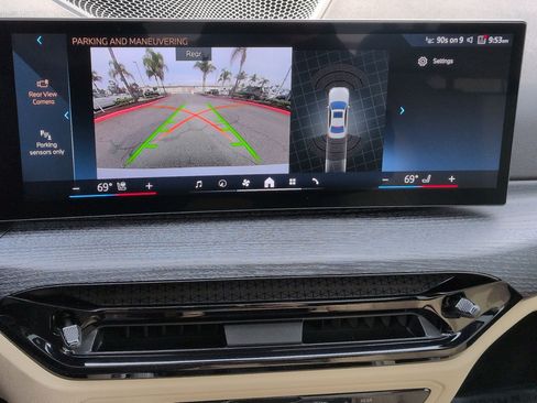 Used 2025 BMW 330i 330i w/ Premium Package image 25