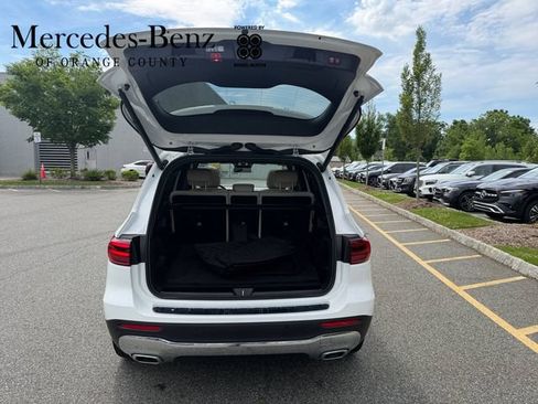 Used 2026 Mercedes-Benz GLB 250 4MATIC image 10