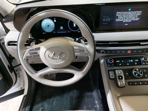 Used 2025 Hyundai Palisade Calligraphy AWD/4WD image 17