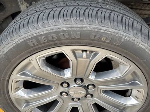 Used 2018 GMC Sierra 1500 Denali w/ Denali Ultimate Package AWD/4WD image 23