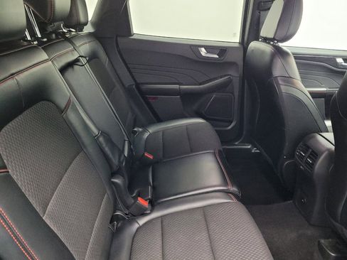 Used 2024 Ford Escape ST-Line image 19