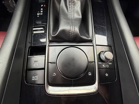 Used 2025 MAZDA MAZDA3 s image 22