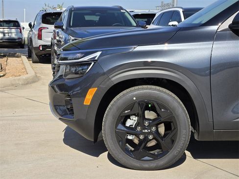 New 2026 Kia Seltos EX w/ EX Sunroof Package image 5