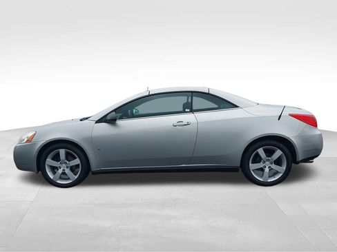 Used 2008 Pontiac G6 GT w/ Premium Package FWD image 5