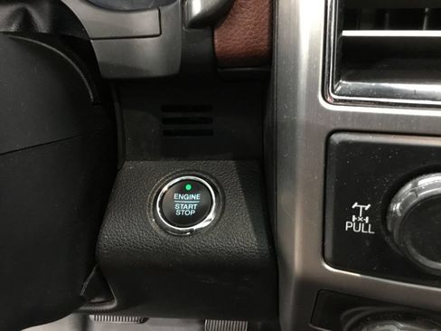 Used 2018 Ford F150 Platinum w/ Equipment Group 701A Luxury AWD/4WD image 25