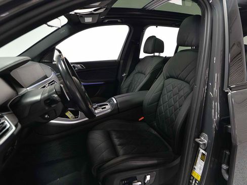 Certified 2023 BMW X5 M50i w/ Executive Package image 8