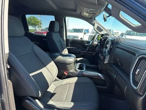 Used 2021 Chevrolet Silverado 1500 RST image 11