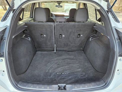 Used 2023 Nissan Kicks SV image 13