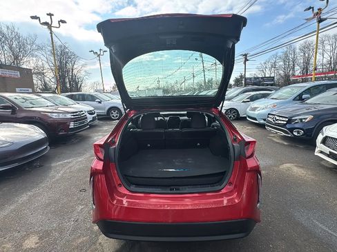 Used 2018 Toyota Prius Prime Plus w/ Carpet Mat Package image 19