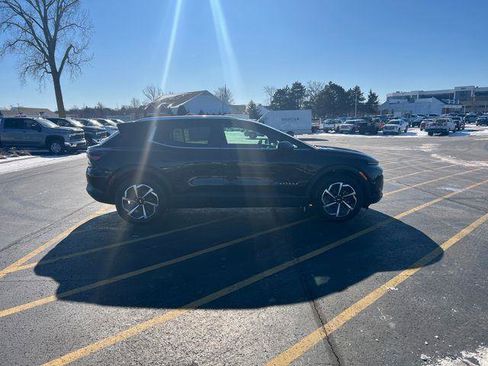 New 2026 Chevrolet Equinox EV LT w/ LPO, All-Weather Mat Package image 6